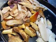 -一朵菌·野生菌探索家火锅(南亚店)