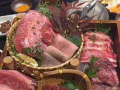 -山川小町·极番烧肉(新地假日广场店)