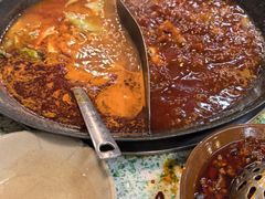 -鸿姐老火锅(疁城新天地店)