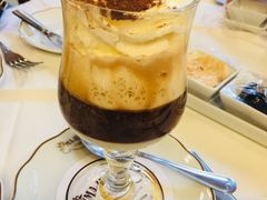 -Majestic Café