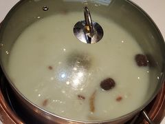 -洪氏嗨捞·猪肚鸡火锅(阳光天地店)