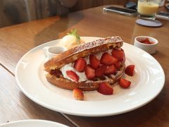 -ROAST coffee & eatery