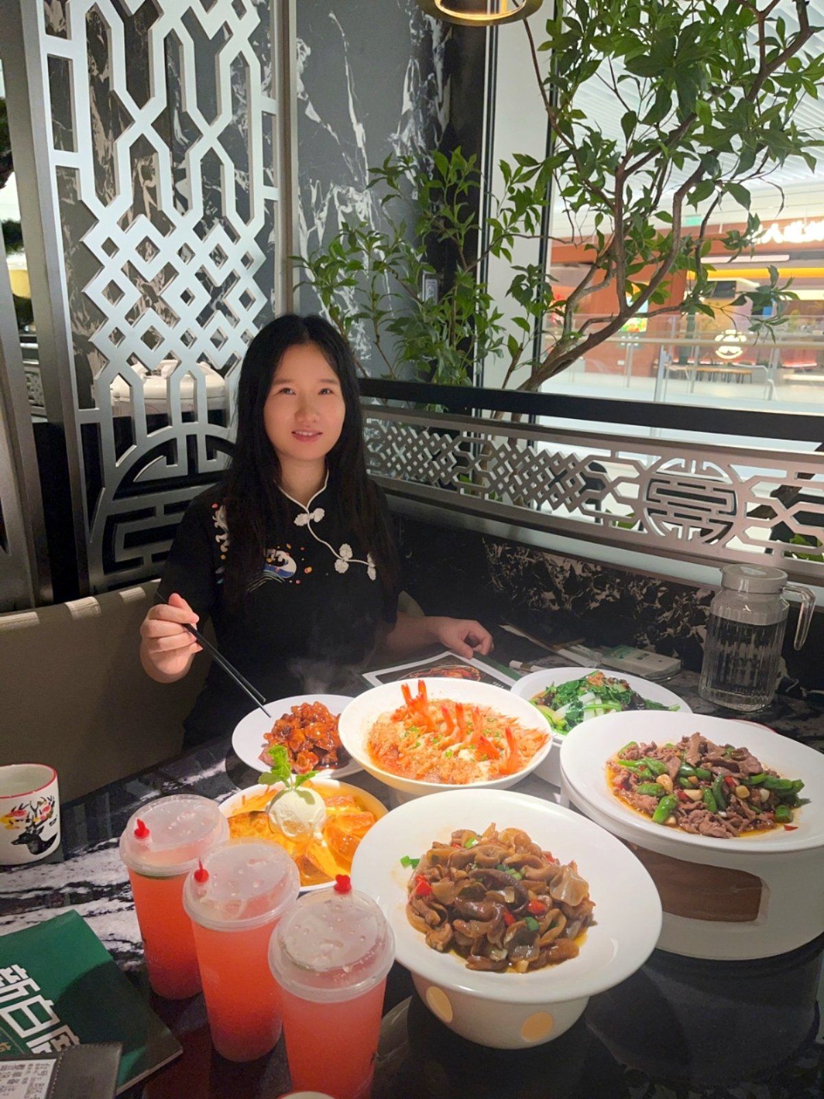 绍兴镜湖天街也有新白鹿咯!开业6 zhe!