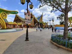 -七彩云南欢乐世界