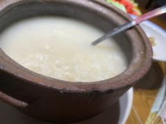 -黄泥岗·地道湖北菜(奥特莱斯店)