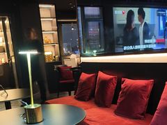 -Mx.cocktail bar