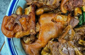 Any Two-Item Rice Bowl (excluding roast goose)