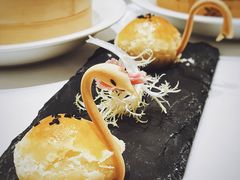 流沙天鹅酥-Yan Ting 宴庭中餐厅(上海静安瑞吉酒店)