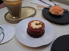 -潮一不贰·法式甜品·生日蛋糕·西式简餐(外滩店)