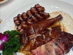 年顺烧味三拼-年顺渔村(大岭山店)