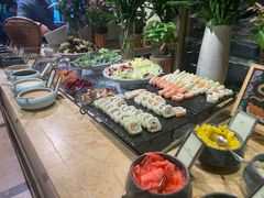 -大中华希尔顿酒店-念自助餐·嗨啤·小龙虾