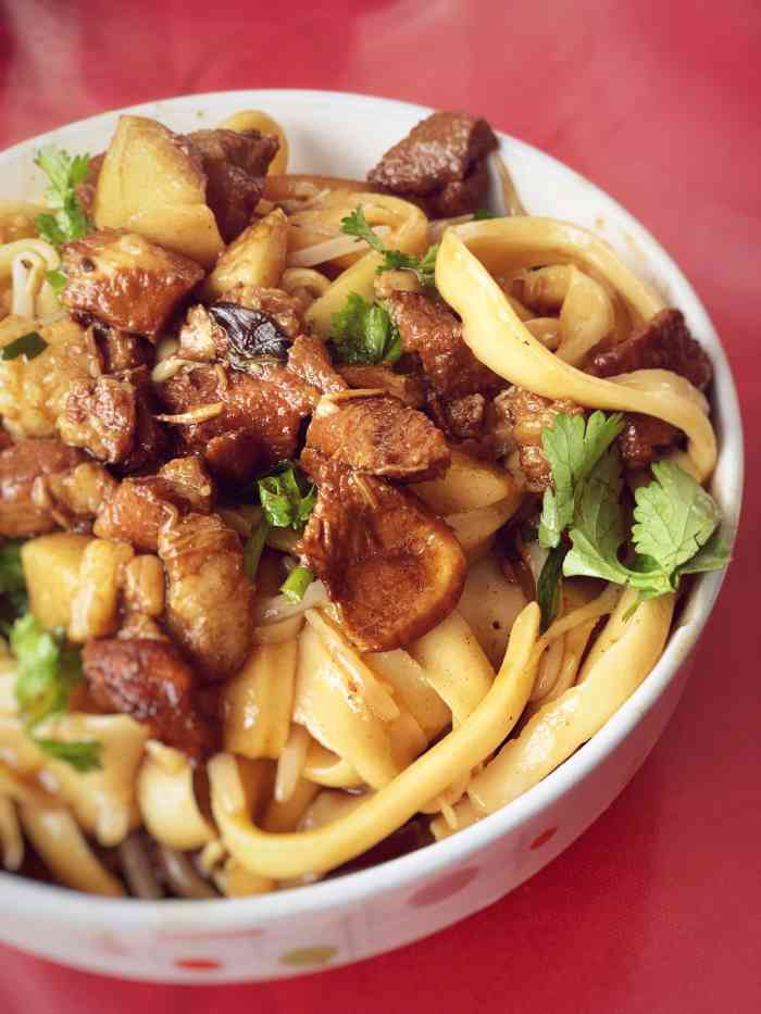 卤肉刀削面-"「卤肉刀削面」「凉菜拼盘」「蒜苔猪肝」「.