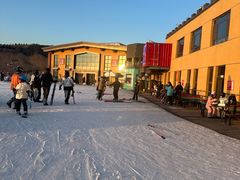 -采薇庄园四季滑雪场