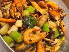 -七欣天香辣蟹火锅(闵行浦江欢乐颂店)