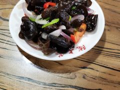 -陇上全荟兰州传统牛肉面(延吉路店)