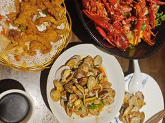 -聚汇三少·龙虾·中餐厅(莫邪路新天地店)