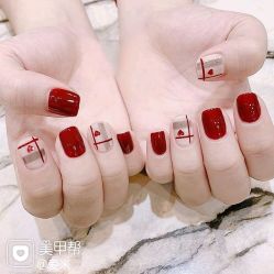 -Pink You美甲洗眉纹绣定制中心