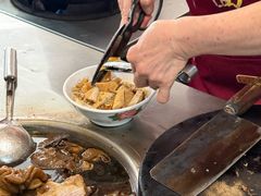 -松树干拌面店