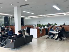 -上海宝信宝马4S店