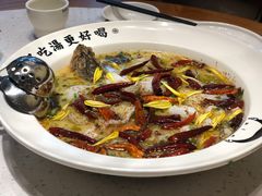 -江渔儿酸菜鱼·拔草餐厅(虎门君乐汇店)