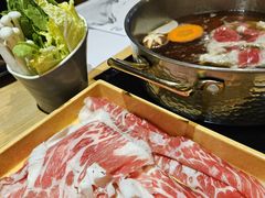 -枝魯枝魯自助料理