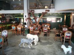 大堂-more than meow吴止猫主题餐厅(承德 中船汇店)