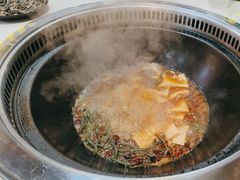 -哈尔滨烧烤·山河村铁锅炖(交大店)