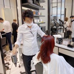-HAIR CORNER