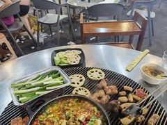 -小辣椒汤锅烧烤(温泉南街店)