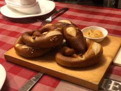 碱水面包-杭州国际会议中心洲际酒店-德国啤酒屋(砂之船国际生活广场店)