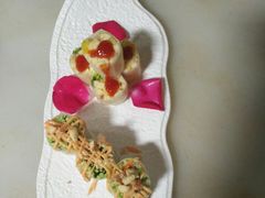 -玖月时尚泰式餐厅
