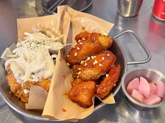 炸鸡翅一半一半-富乐满韩国正宗炸鸡韩国料理(虹泉路店)