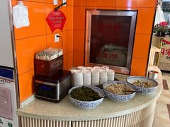 -闫家驴肉老店(华电一校店)