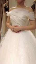 点击看大图 -GRACE KELLY婚纱与礼服(北京店)