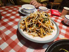 -老郑家东北春饼(龙悦居店)