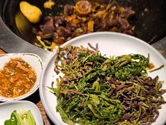 -万里闯关东铁锅炖菜馆(高新旗舰店)