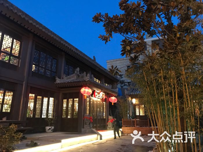 启华火锅(曲江南湖店)图片 第1张