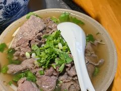 -大众跷脚牛肉馆·非遗传承单位(峨眉山店)