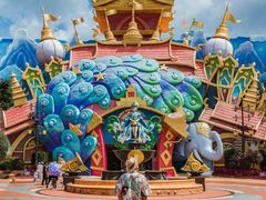 -七彩云南欢乐世界