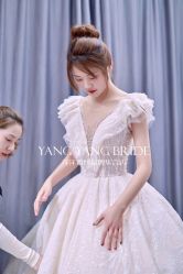 -洋洋婚纱品牌集合店