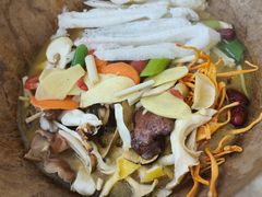 -云南野生菌石锅鱼石锅鸡(大金塔店)