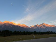 -玉龙雪山游客服务中心