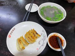 -回回锅贴(小河沿店)