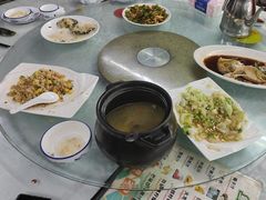 -范饭椰林川湘味海鲜·椰子鸡(三亚湾椰梦长廊店)