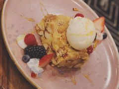 -FLOVIE FLORIST CAFE