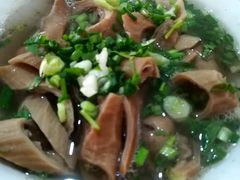 -周记翘脚牛肉