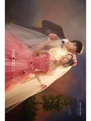 -雪中彩影婚纱摄影·微光艺术中心