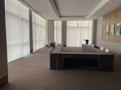 -大连星海皇冠假日酒店