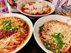 -八一好吃街·高品美食广场