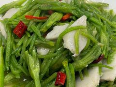 -巍山𤆵肉饵丝